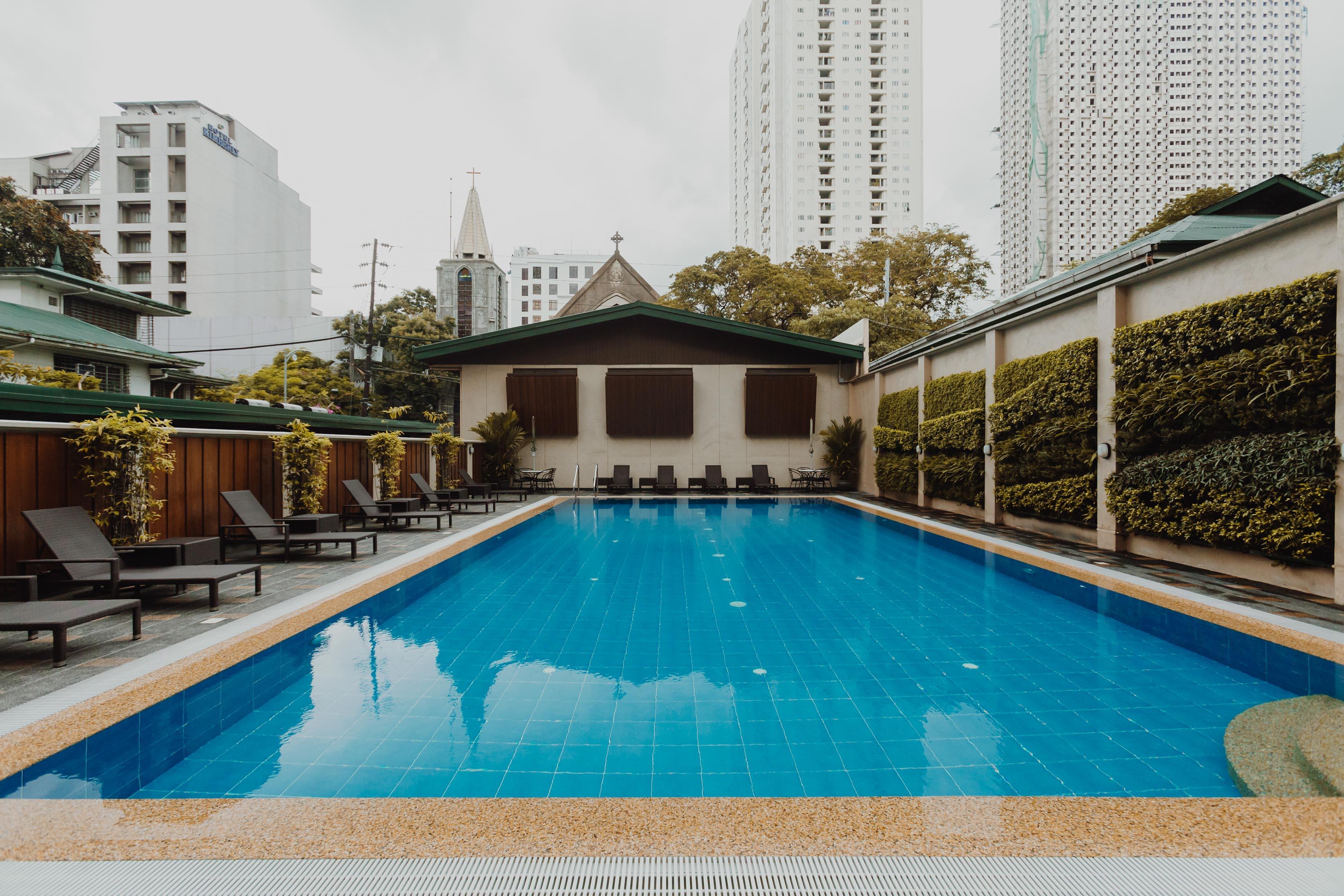 Tropicana Suites Manilla Buitenkant foto