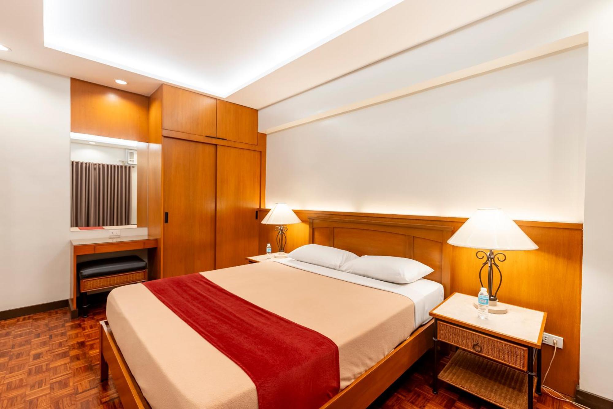 Tropicana Suites Manilla Buitenkant foto
