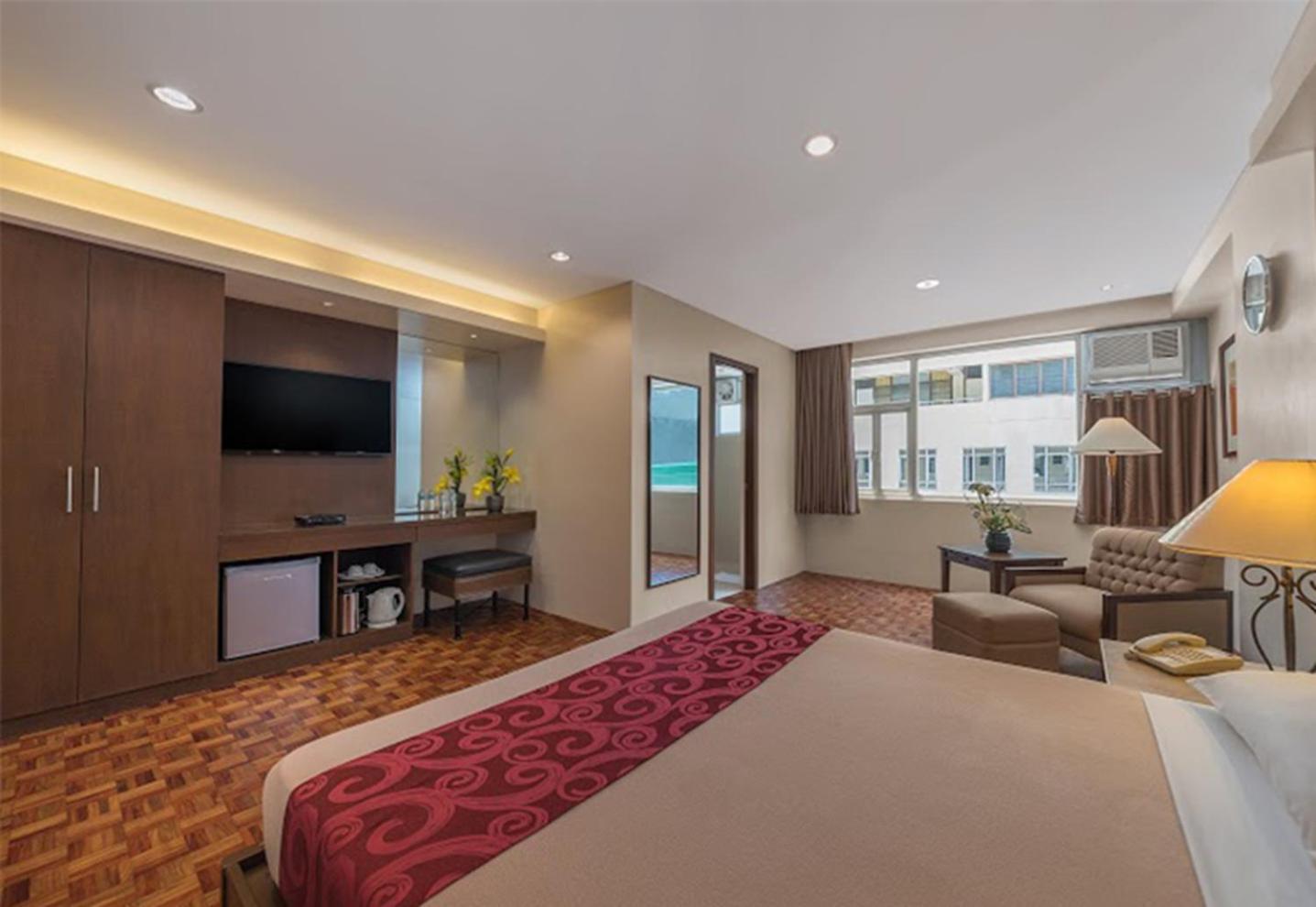 Tropicana Suites Manilla Buitenkant foto