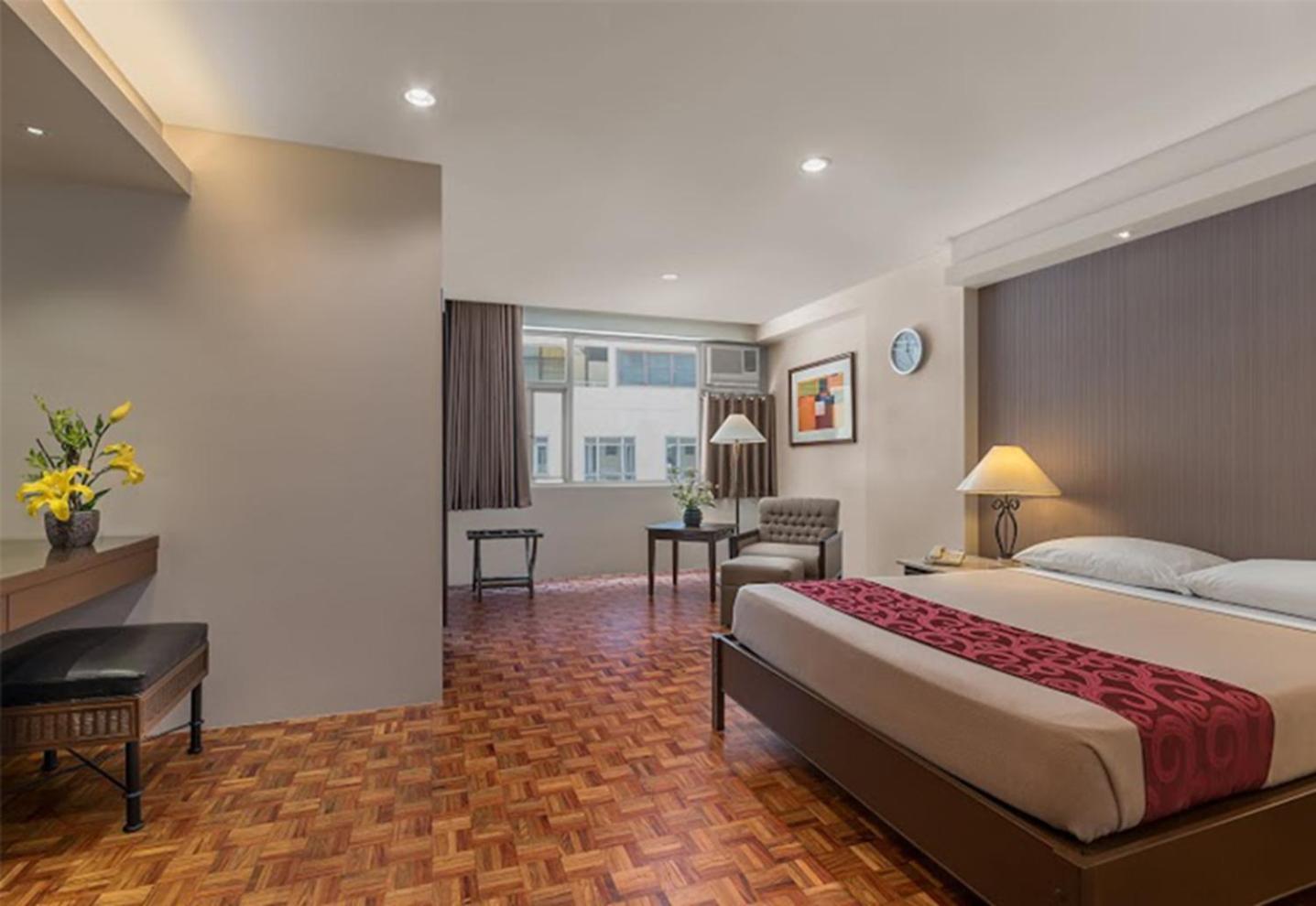 Tropicana Suites Manilla Buitenkant foto