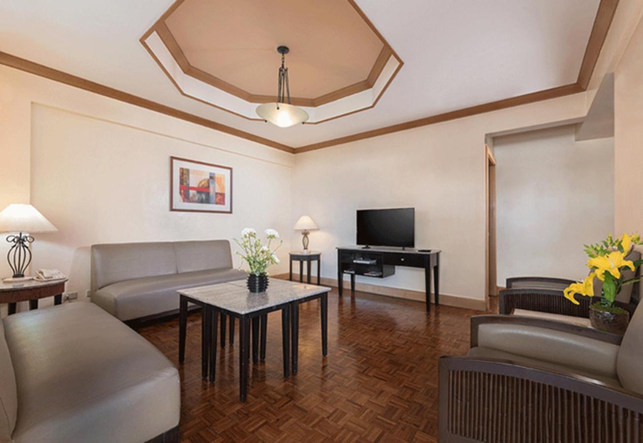 Tropicana Suites Manilla Buitenkant foto