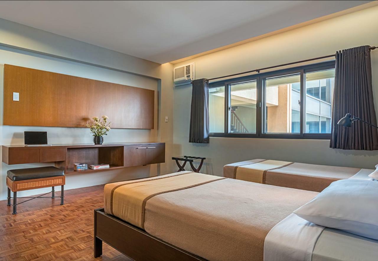 Tropicana Suites Manilla Buitenkant foto