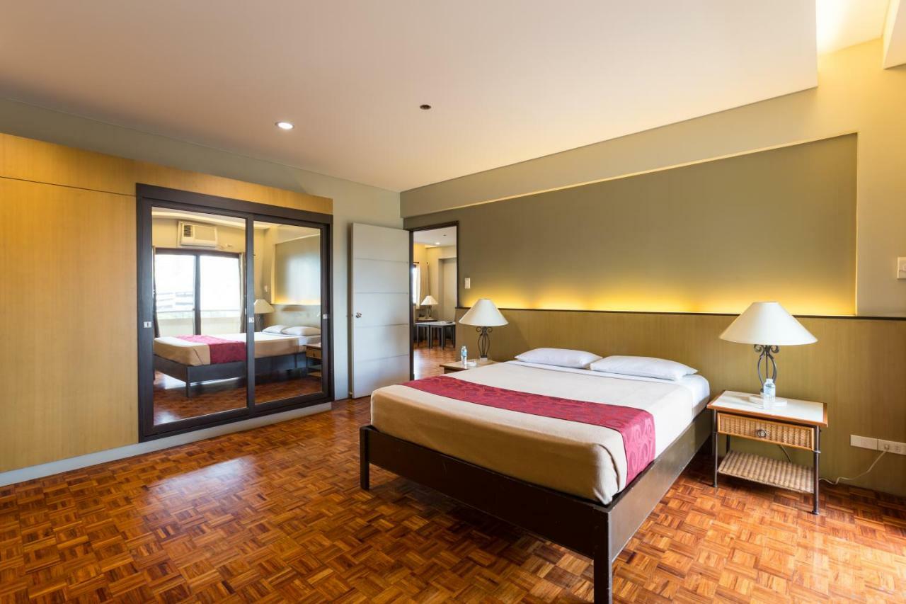 Tropicana Suites Manilla Buitenkant foto
